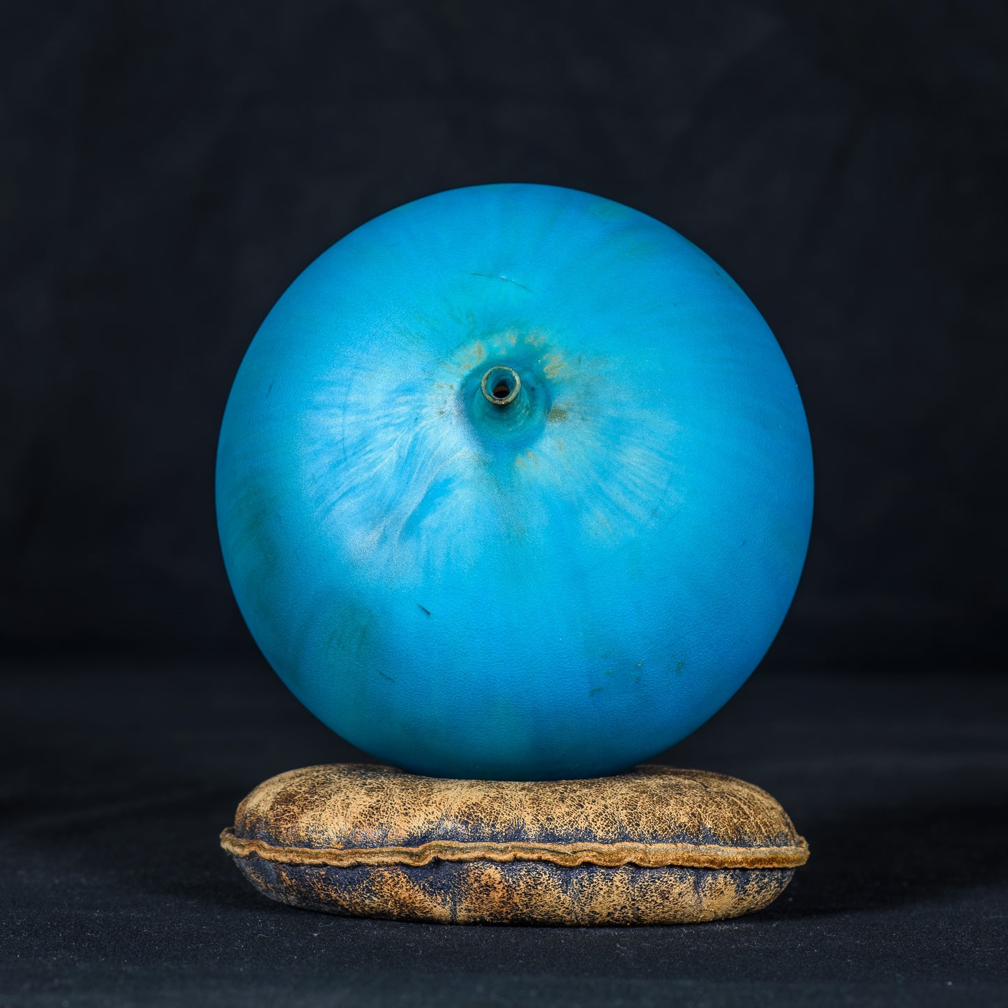 Rose Cabat 1985 Feelie Large Balloon Shape Turquoise Blue Rare Satin Sheen Glaze